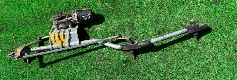 механизм стеклоочистителя (трапеция дворников) Renault Scenic 2 поколение 2004, 8200327016 - фото №1
