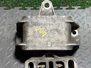 подушка крепления КПП Volkswagen Bora 1 поколение 2004, 1J0199555