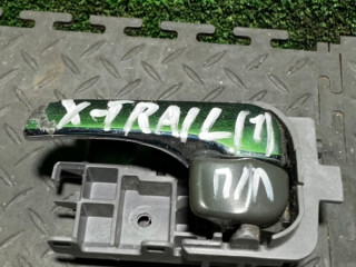 ручка внутренняя передняя левая Nissan X-Trail T30 2004