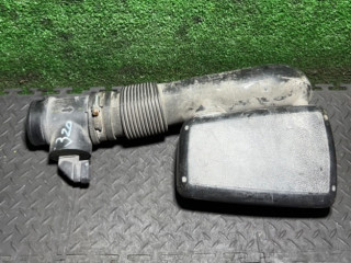 корпус воздушного фильтра Opel Astra G 2005, 24437914