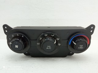блок управления печки / климат-контроля Kia Cerato 1 поколение 2005, 1.5 л., дизель, 972502F000