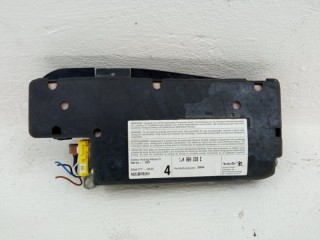 подушка безопасности коленная Volkswagen Bora 1 поколение 2004, 1.4 л., BCA, бензин, 1J4880239