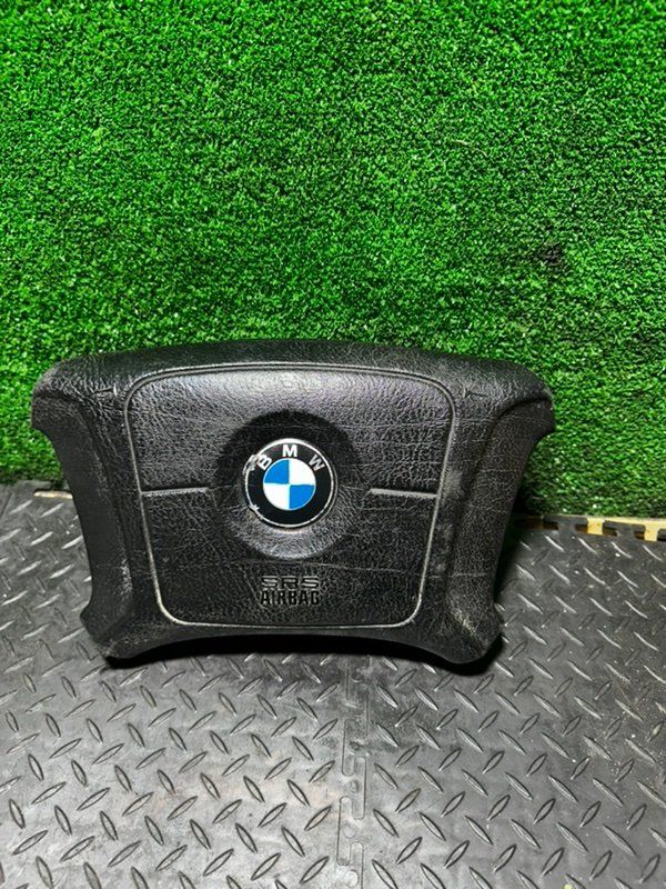 подушка безопасности водителя BMW 1995, 3310933051 - фото №1