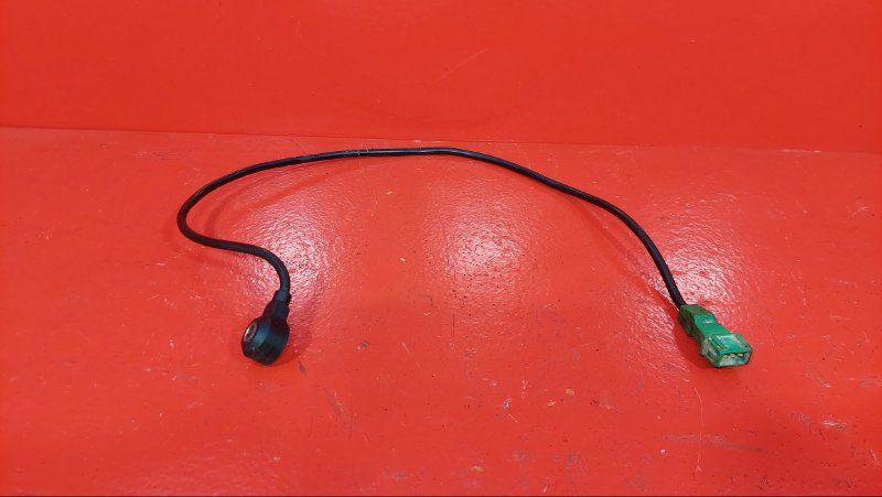 датчик детонации Volkswagen Passat B5 1999, 1.8 л., APT, бензин, 054905377H - фото №1