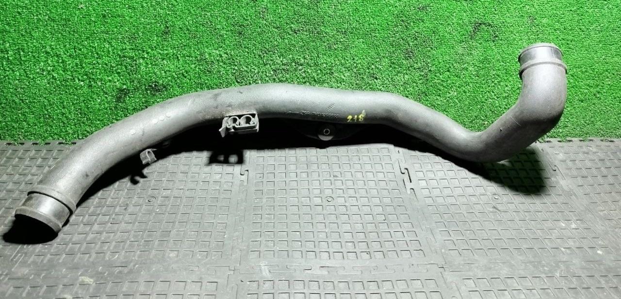 патрубок интеркулера Volkswagen Sharan 1 поколение 1998, 7M0145955G - фото №1