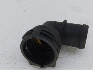 фланец (тройник) системы охлаждения Volkswagen Passat B6 2009, 1K0122291BM