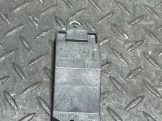 датчик удара Mercedes-Benz E-Класс W211/S211 2005, A0018209326