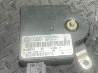 Блок управления зарядом аккумулятора Audi A6 4B/C5 [рестайлинг] 2004, 1035500024