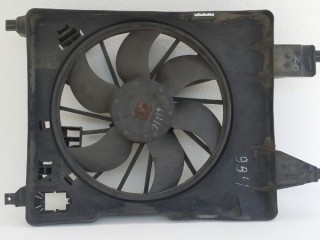 вентилятор радиатора Renault Megane 2 поколение 2004, K4J, 25202500