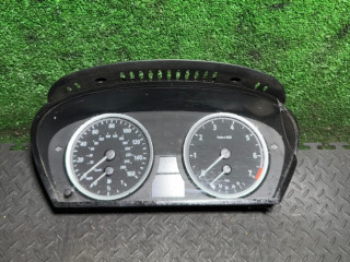 щиток приборов (приборная панель) BMW 5 серия E60/E61 2006, 62116944119