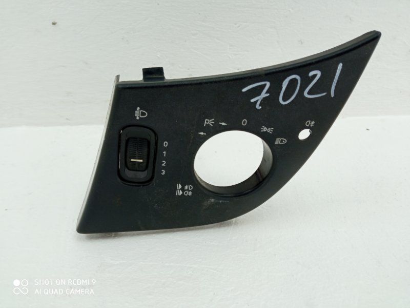 кнопка корректора фар Mercedes-Benz A-Класс W168 2000, OM166, 1685450391 - фото №1