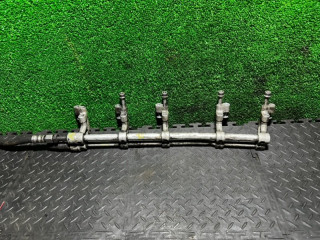 топливная рампа Volkswagen Touareg 1 поколение 2005, 2.5 л., 070133317C