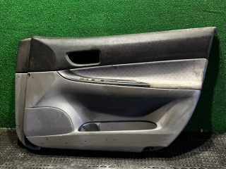 обшивка двери передняя правая Mazda 6 GG 2004