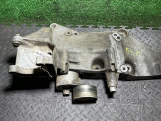 кронштейн генератора Renault Espace 4 поколение 2004, 1.9 л., 7700115750