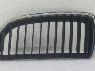 решетка радиатора BMW 3 серия E90/E91/E92/E93 2007, 7120007