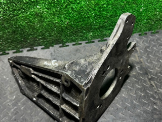 кронштейн ТНВД Peugeot Partner 1 поколение (M49) 2001, 9525176310