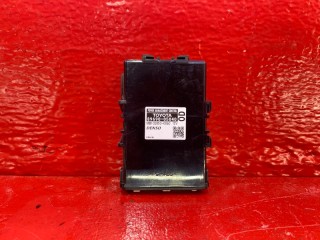 блок управления светом Toyota Avensis 3 поколение (T270) 2011, 2.0 л., 1AD-FTV, дизель, 8969005040