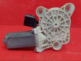 моторчик стеклоподъемника Mercedes-Benz C-Класс W203/S203/CL203 W203 2002, 271.946, 2037203046