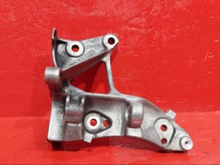 кронштейн (крепление) Ford Focus 2 поколение 2008, 1.6 л., HHDA, дизель, 9653249480