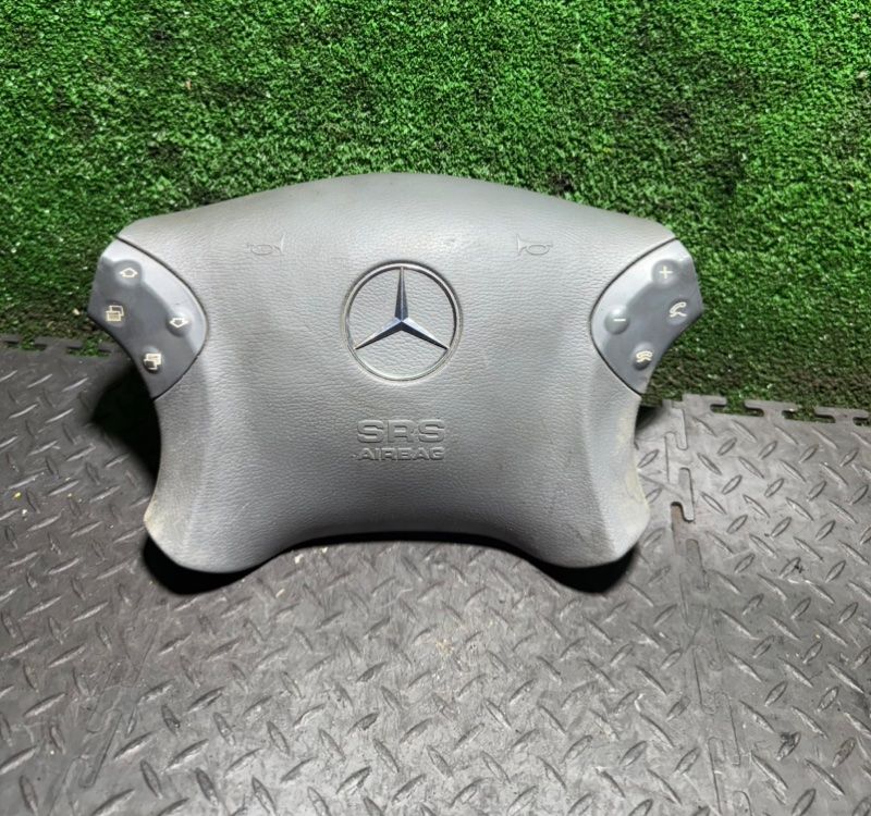 подушка безопасности водителя Mercedes-Benz C-Класс W203/S203/CL203 2002, 2.2 л., 2034601198 - фото №1