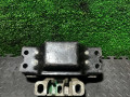 подушка крепления двигателя Volkswagen Golf 5 поколение 2005, 30637797 - фото №3