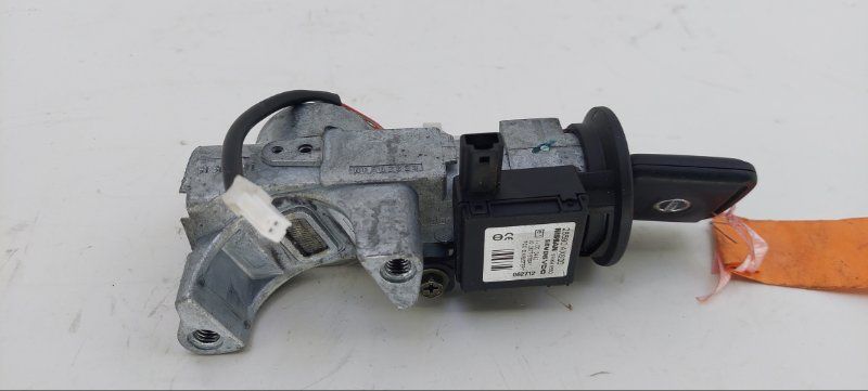 замок зажигания Nissan Note E11 2006, CR14, 28590AX600 - фото №1