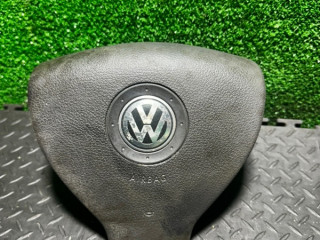 подушка безопасности водителя Volkswagen Passat B6 2007, 1K0880201T
