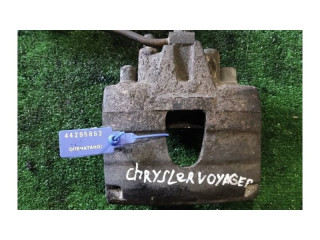 суппорт передний правый Chrysler Voyager 4 поколение 2002