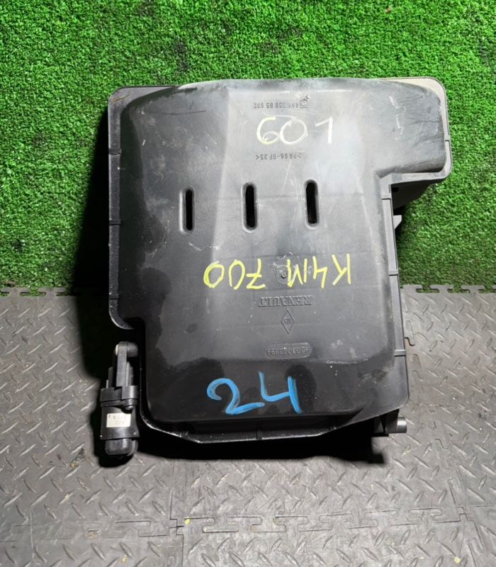 корпус воздушного фильтра Renault Megane 2 поколение 2002, 1.6 л., 7700104844 - фото №1