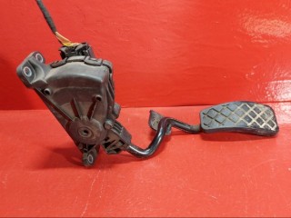 педаль Audi A6 4A/C4 (1994 - 1997), 4F2721523