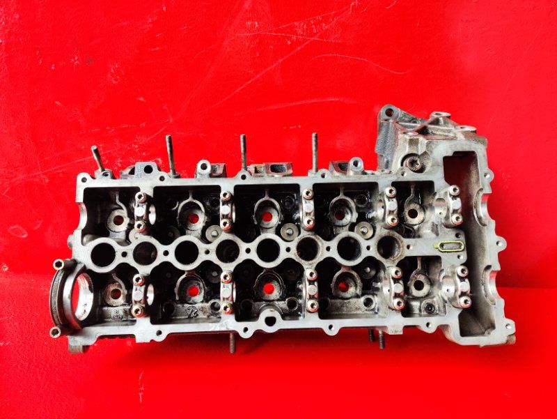 головка блока цилиндров Land Rover Freelander 1 поколение 2002, 2.0 л., 20T2N, дизель, 22470389, STC4530 - фото №1