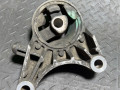 подушка крепления двигателя Opel Zafira 2 поколение (B) 2007, 105458 - фото №2