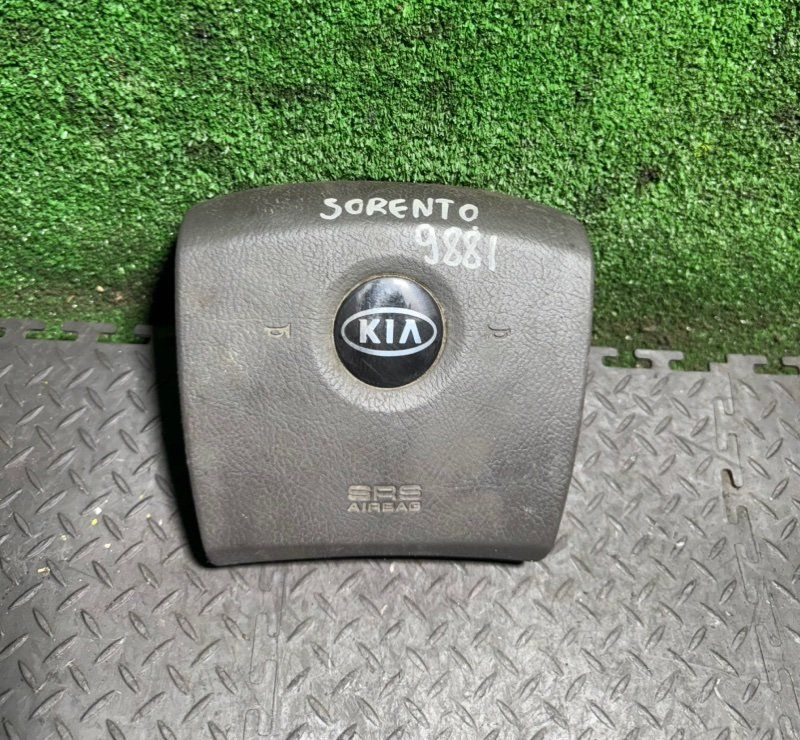 подушка безопасности водителя Kia Sorento 1 поколение 2004, 2.5 л., 5, 69E15 - фото №1