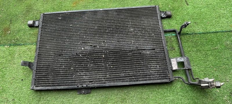 радиатор кондиционера Audi A6 4B/C5 C5 1999, 2.5 л., 4B0260401G - фото №1