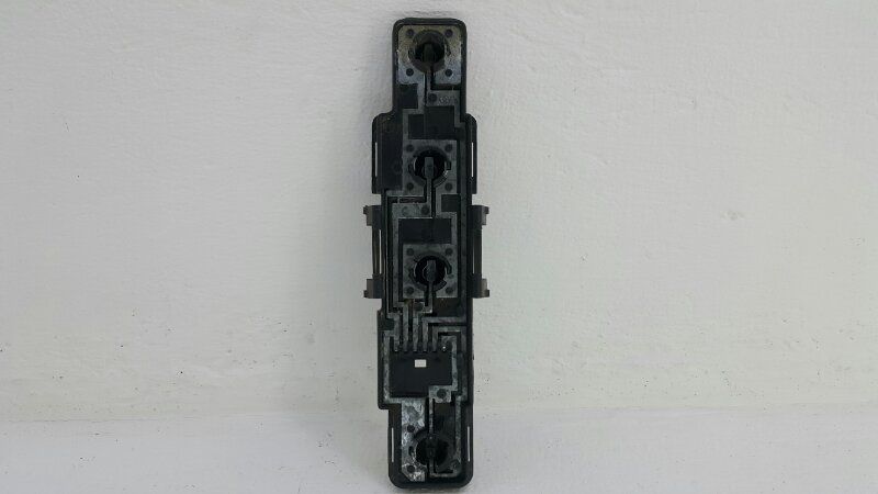 панель заднего фонаря Mercedes-Benz V-Класс W638 2002, 2.2 л., OM 611.980, дизель - фото №1