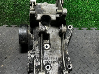 кронштейн генератора Citroen Xsara Picasso 1 поколение 2002, 9643834880