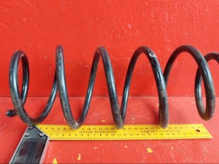 пружина передняя Volkswagen Passat B6 2009, 3C0411105C