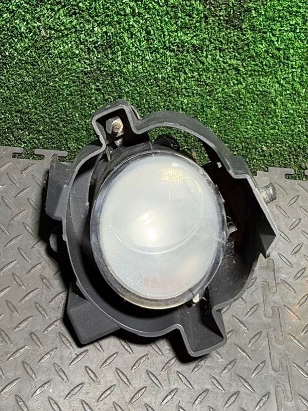 фара противотуманная левая Nissan Qashqai 1 поколение 2007, 26910JD000 - фото №1