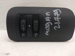 кнопка корректора фар Renault Megane 2 поколение 2004, K4J, 8200095495B