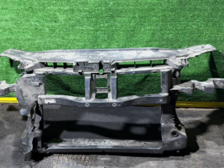 передняя панель крепления облицовки (телевизор) Volkswagen Passat B6 2007, 2.0 л., 3C0805588D