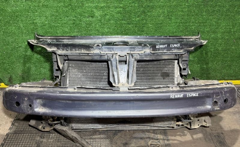 передняя панель крепления облицовки (телевизор) Renault Espace 4 поколение 2005, 7700418609 - фото №1