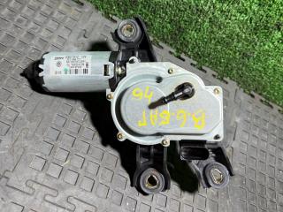 моторчик заднего стеклоочистителя (дворника) Volkswagen Passat B6 2006, 2.0 л., дизель, МКПП, универсал, 3C9955711