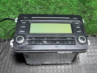 магнитола Volkswagen Passat B6 2006, 2.0 л., дизель, МКПП, универсал, 1K0035186P