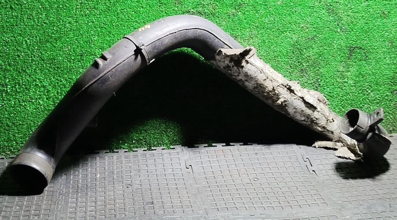 патрубок воздушного фильтра Citroen C5 1 поколение 2002, 98159100 - фото №1