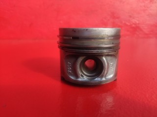 поршень Nissan Qashqai 1 поколение J10 2008, 1.5 л., K9K, дизель, 1201000Q02, 1210000QAJ
