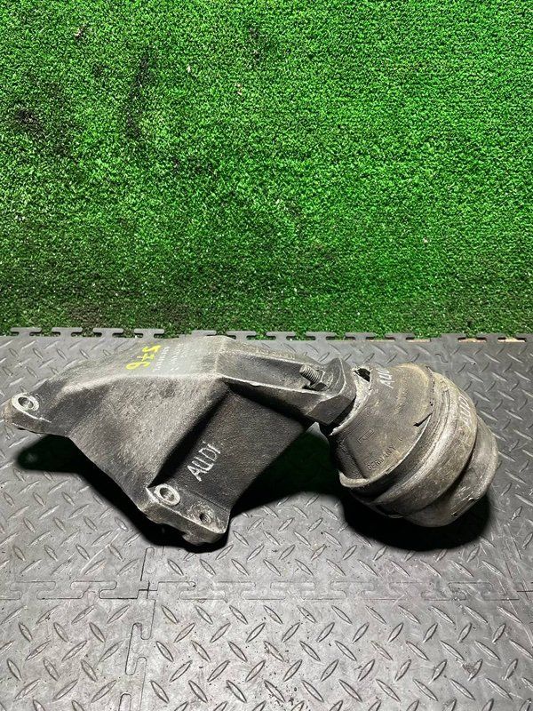 кронштейн двигателя Audi A4 B5 1998, 8D0199307L - фото №1