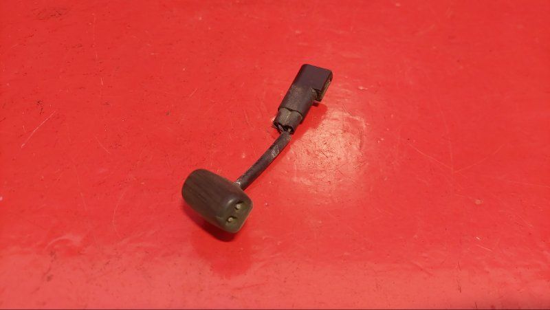 форсунка омывателя лобового стекла Ford Focus 2 поколение 2008, 1.6 л., SHDA, бензин, 4M5117666 - фото №1