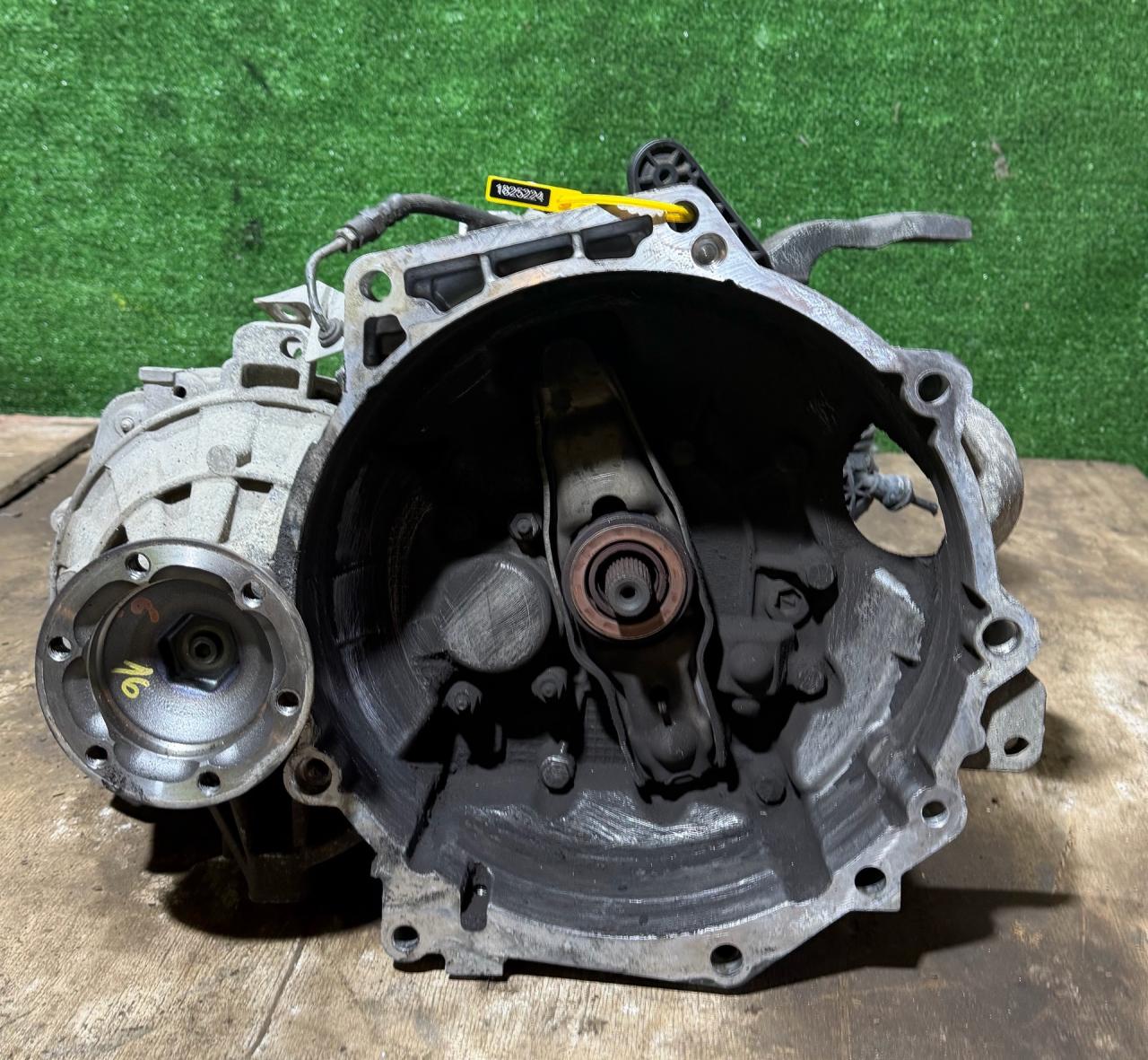 КПП механическая (МКПП) Skoda Superb 2 поколение 2010, 1.8 л., бензин, МКПП, KVT - фото №1
