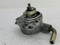 насос вакуумный Mercedes-Benz V-Класс W638 2002, 2.2 л., OM 611.980, дизель - фото №3