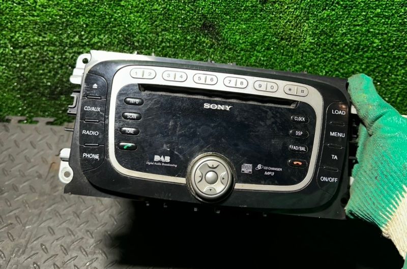 магнитола Ford Focus 2 поколение 2008, VP6M2F18C821FD - фото №1